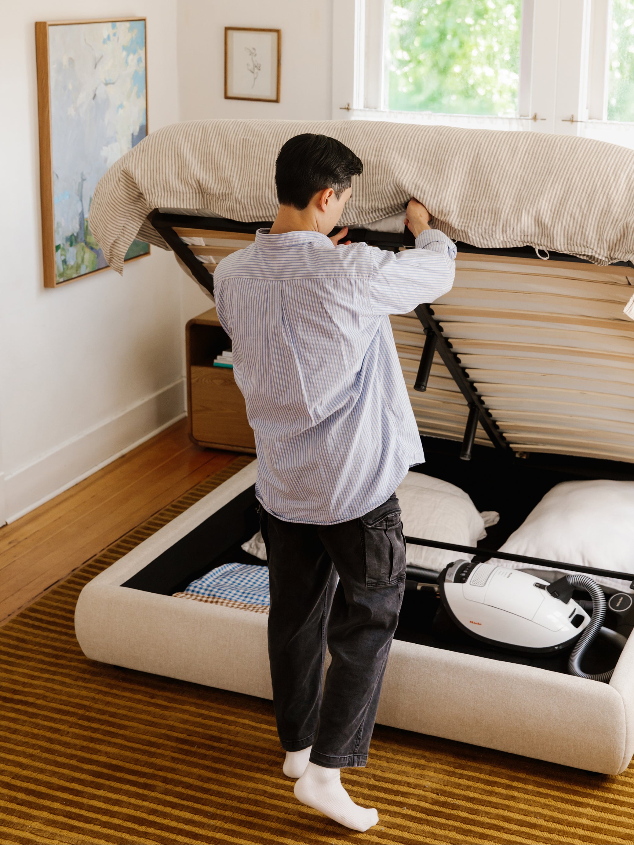 Dream Bed With Storage, Queen, Latte