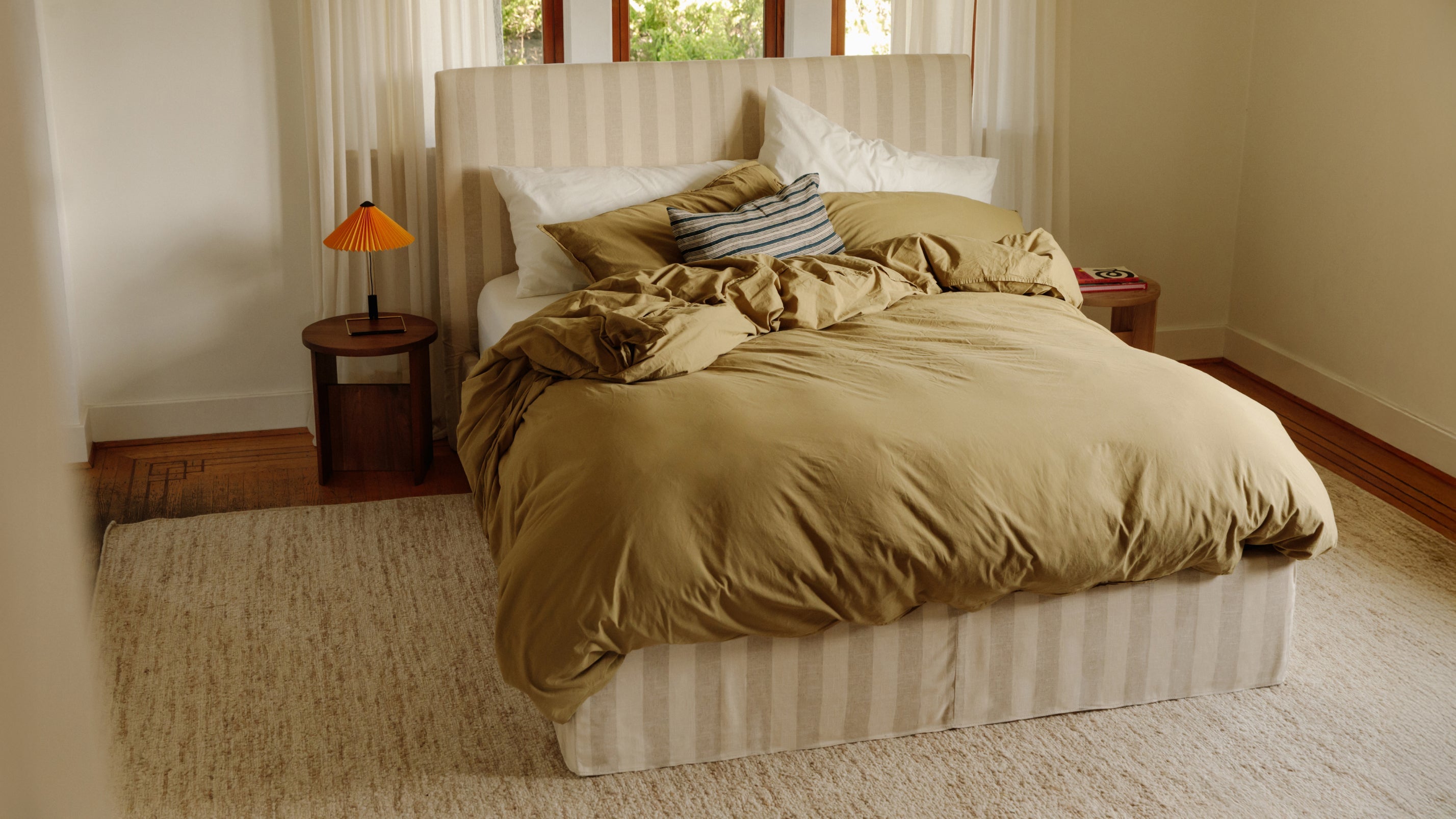Wave Storage Bed, King, Dover Stripe