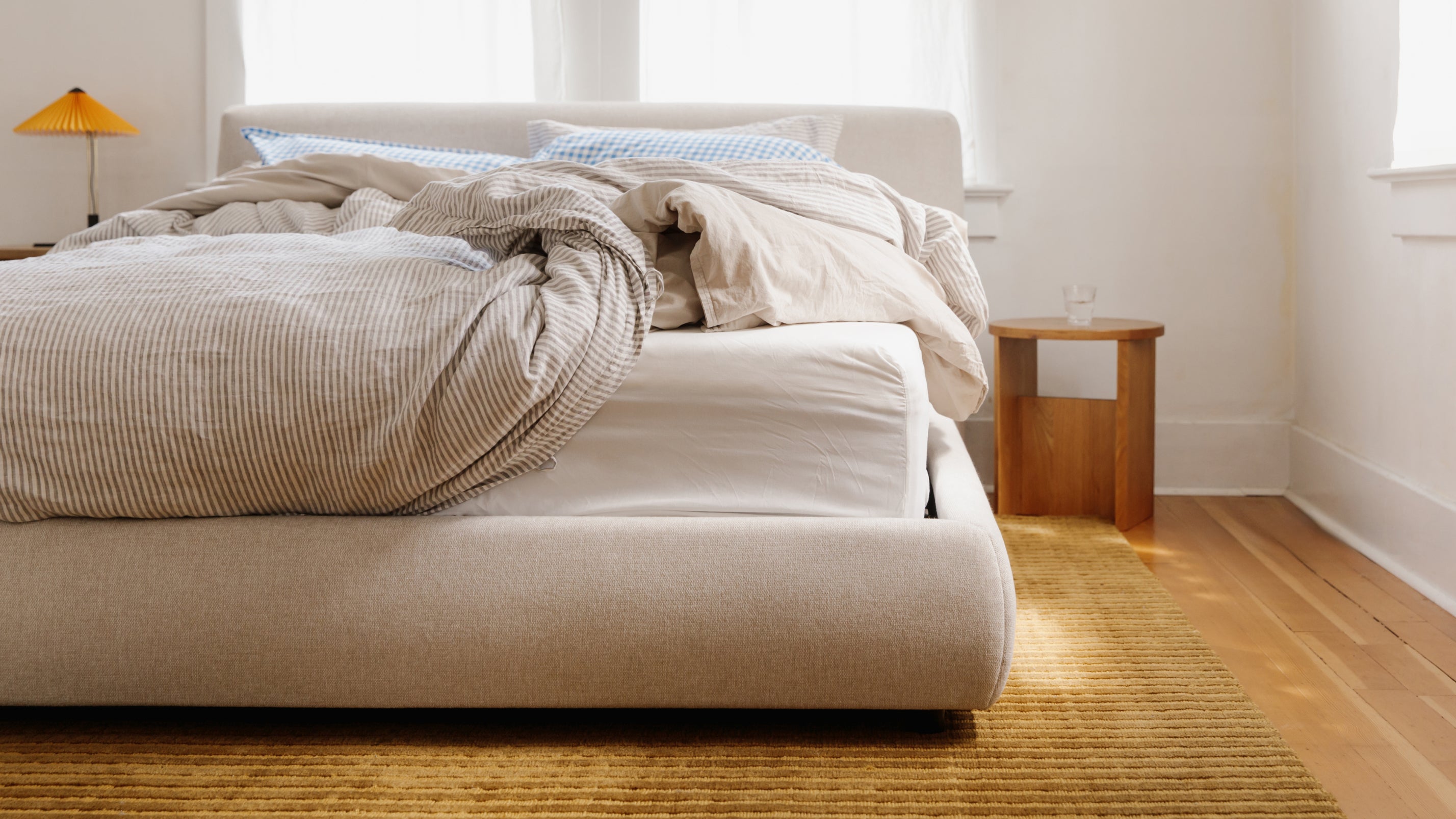 Dream Storage Bed, Queen, Latte