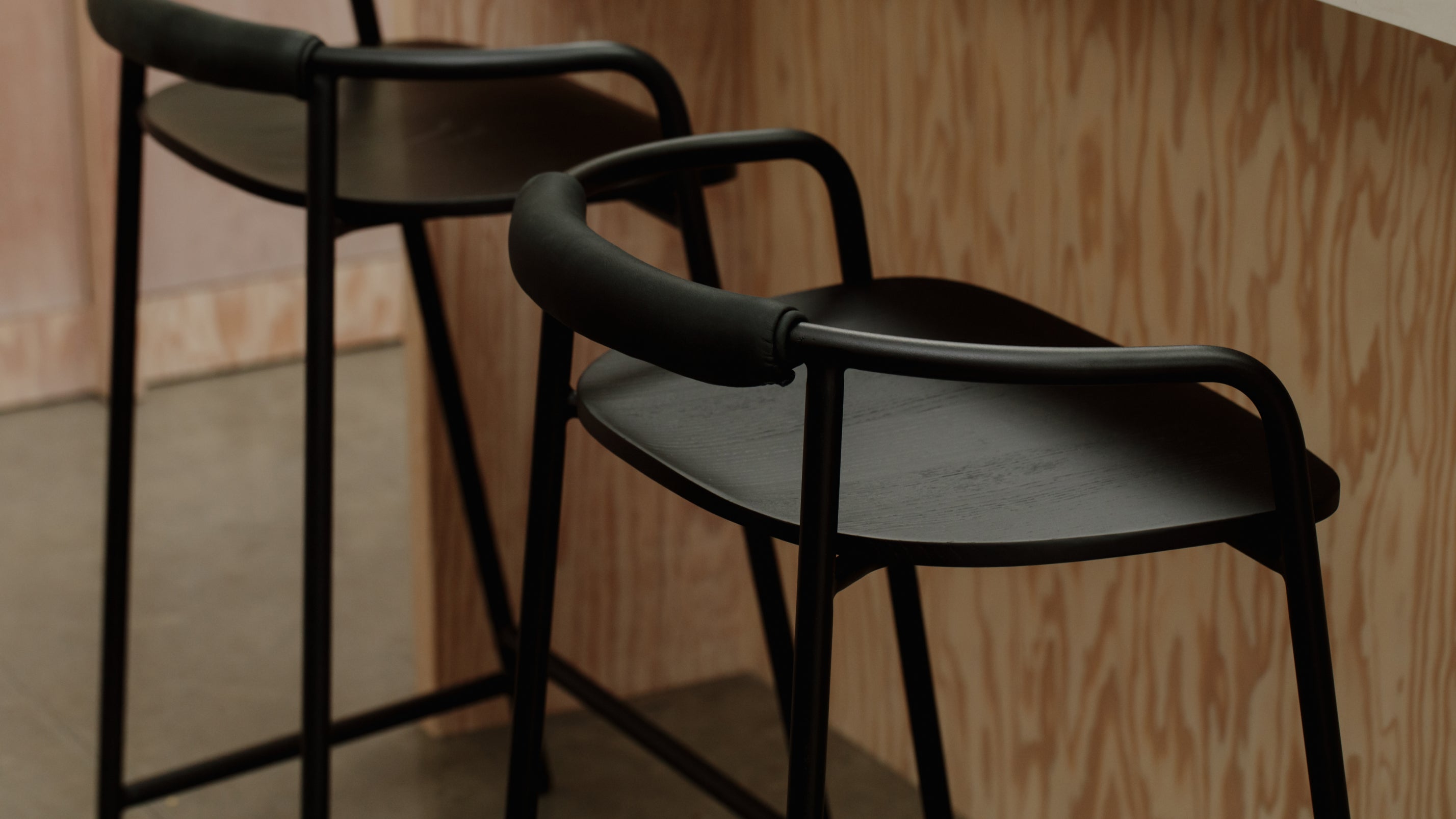 Slow Mornings Stool, Counter, Black/Black Metal