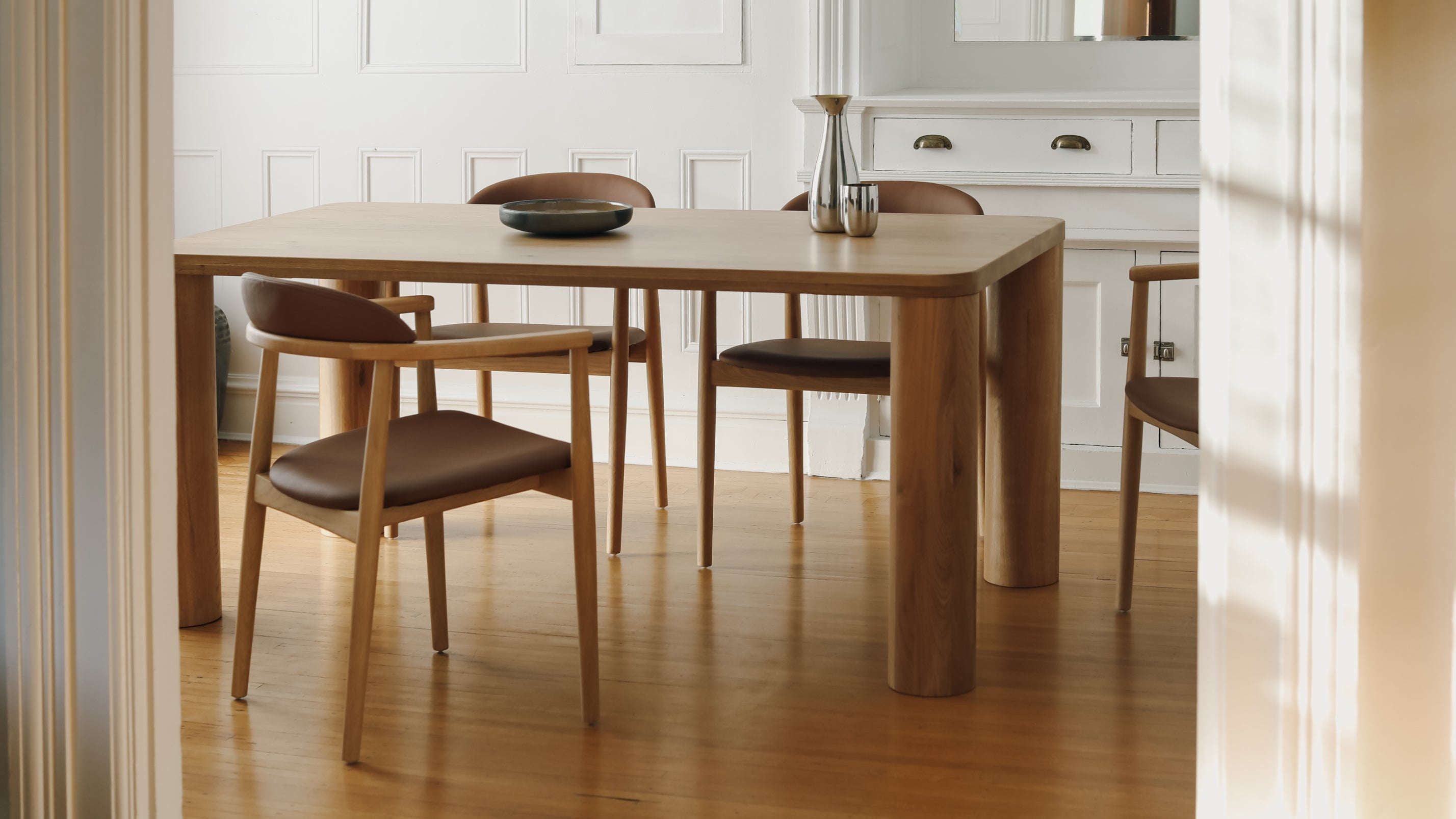 Field Dining Table, Seats 4-6 People, Oak