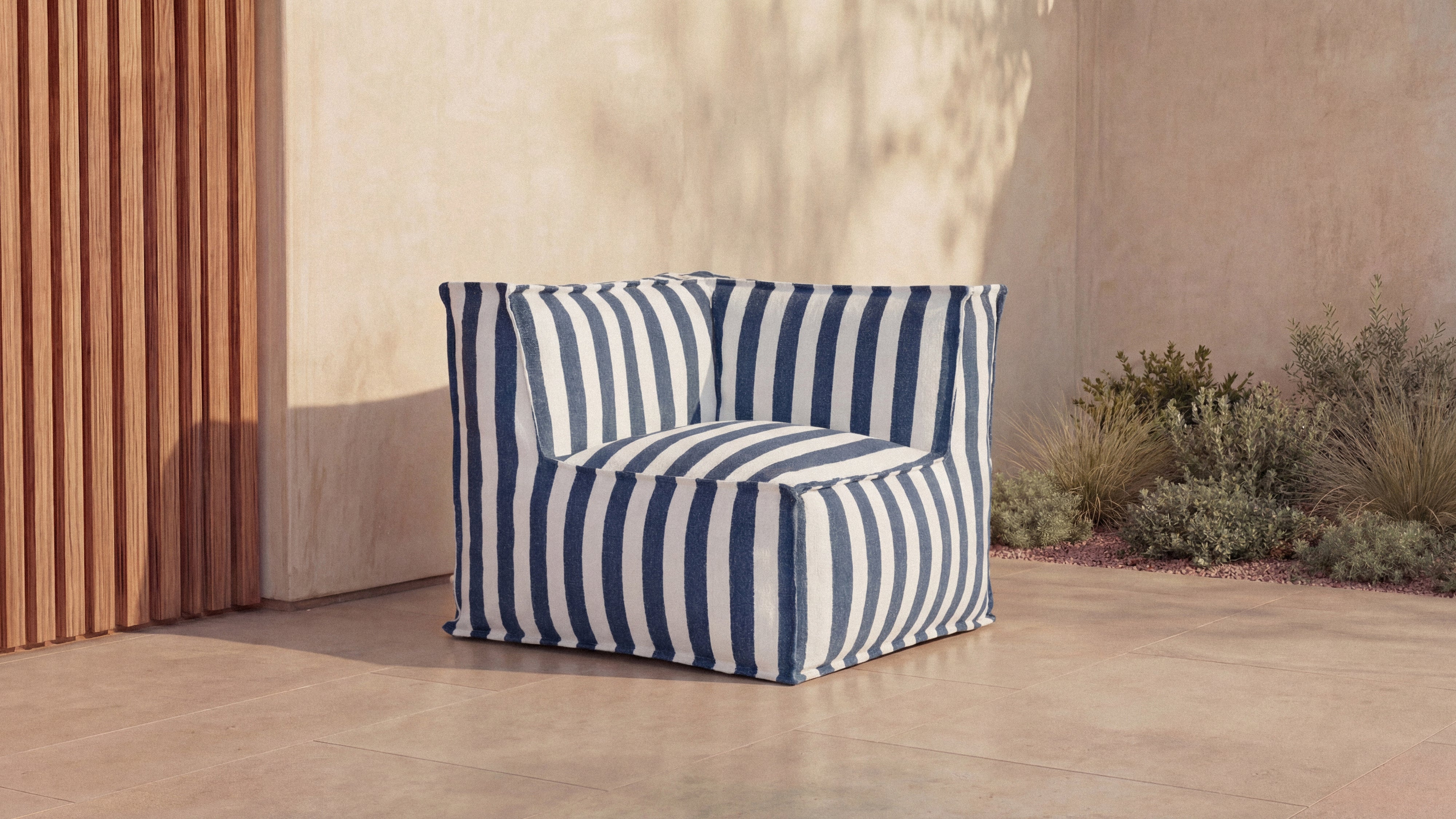 Make Waves Outdoor Corner Chair, Ocean Stripe