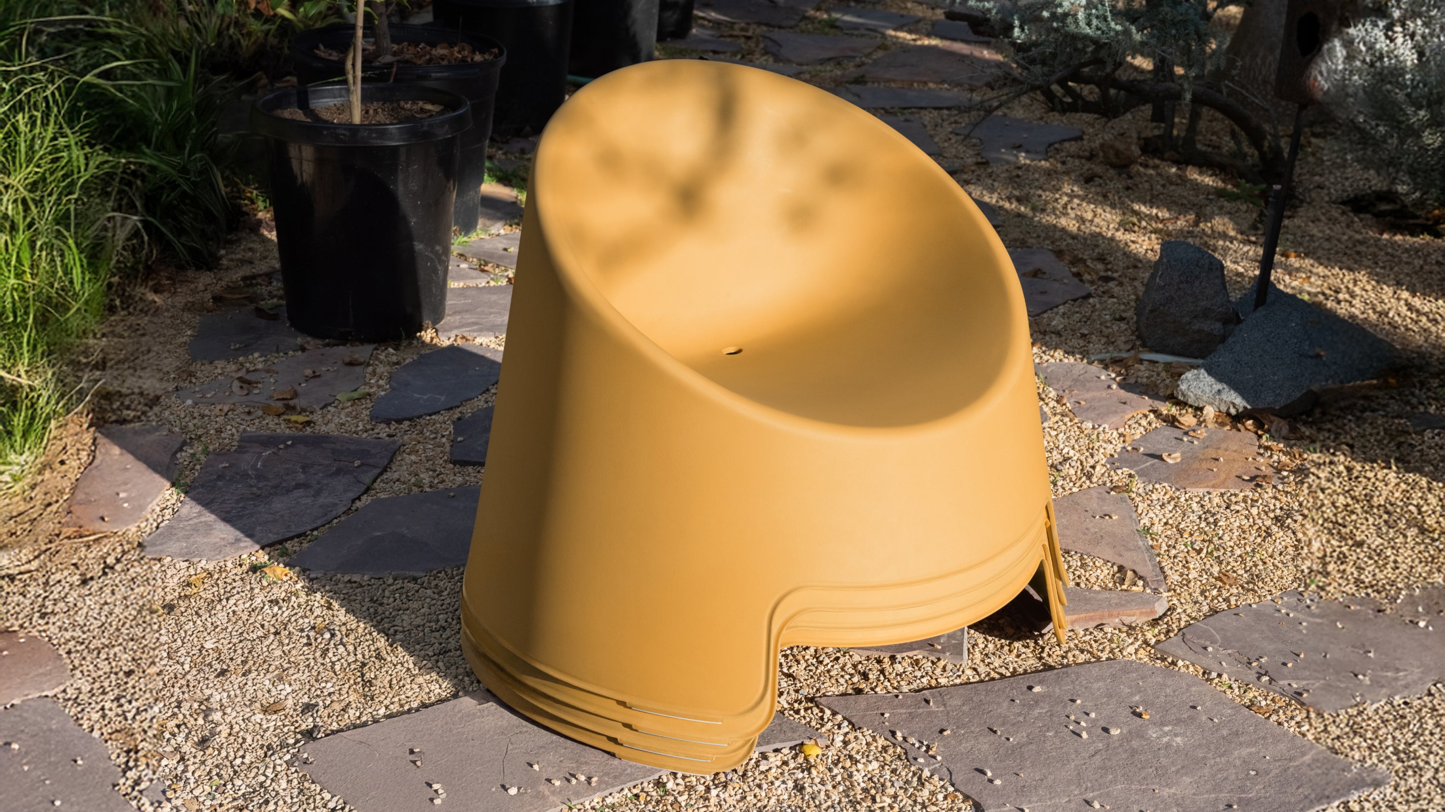 Inner Circle Outdoor Lounge Chair (Set of Two), Lemon