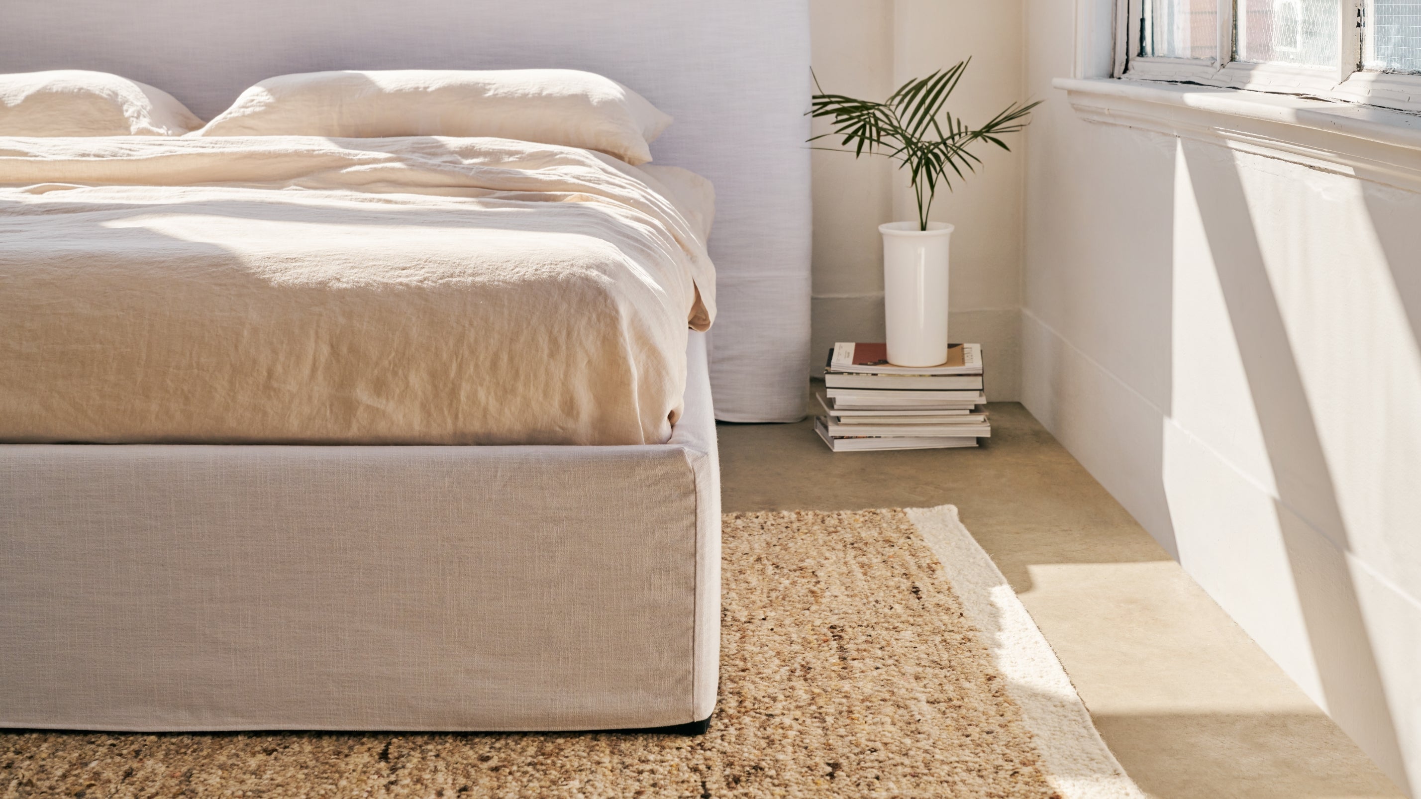 Wave Bed with Storage, King, White - Image 3
